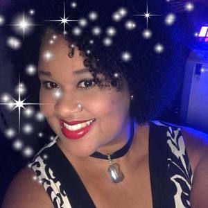 Meet your Posher, Evelyn